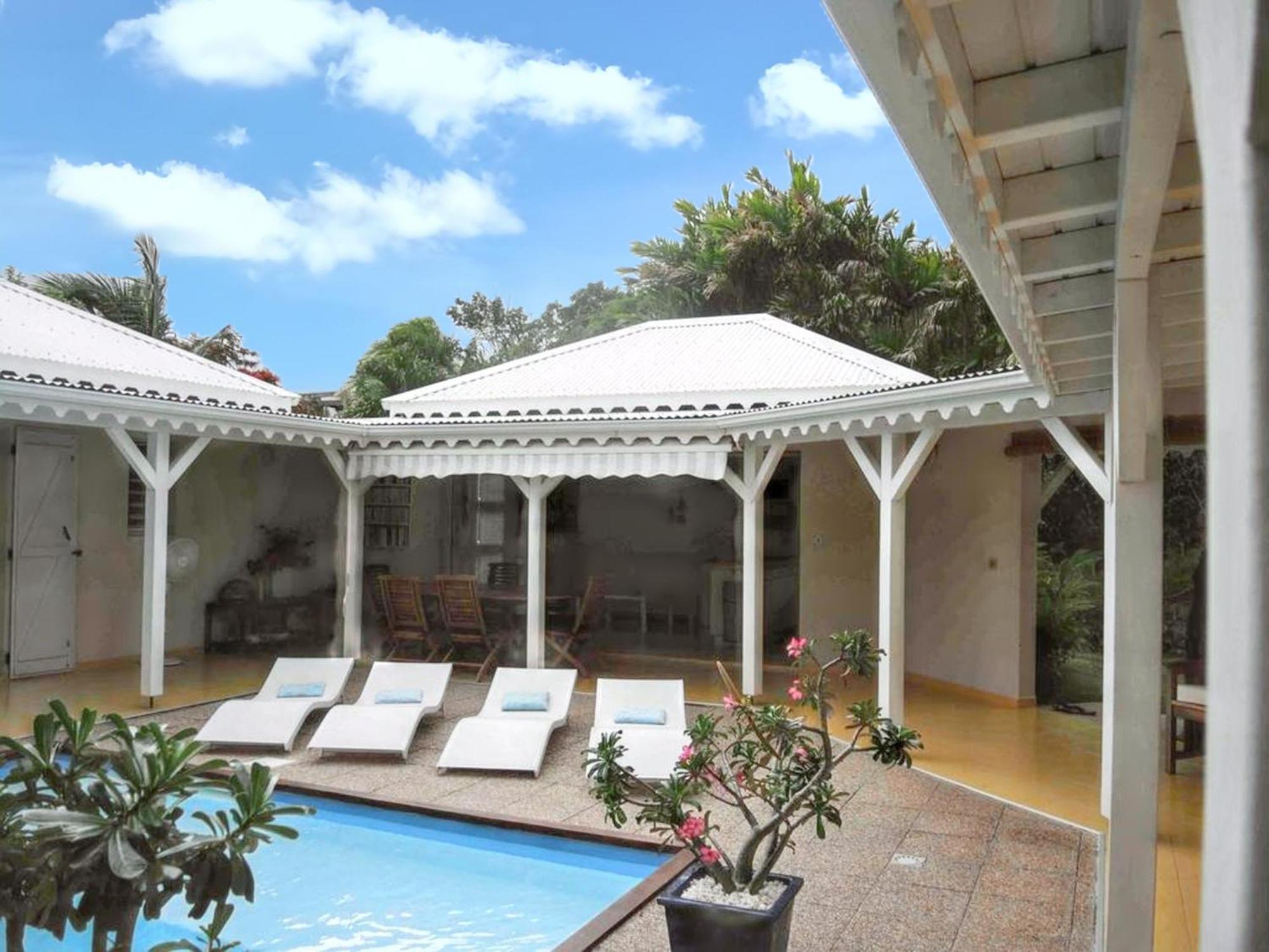 De 3 Avec Piscine Privee Jardin Clos Et Wifi A Francois Villa